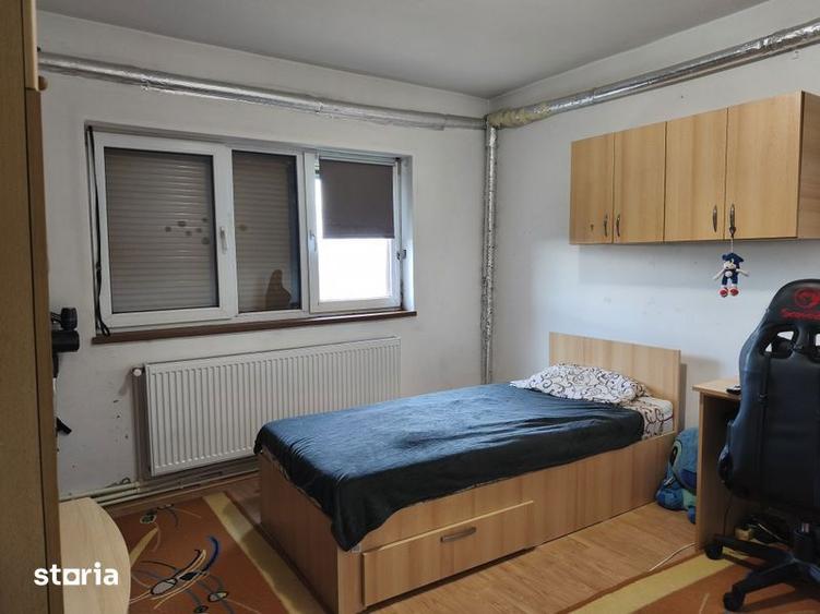 Apartament cu 2 camere decomandat în Valea Rosie