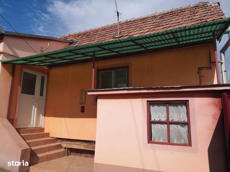 Casă cu 2 camere cu Teren 750 Mp în Șura Mare