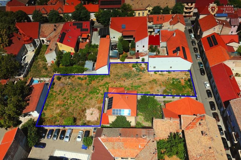 Teren Construcții intravilan de 1610 mp, în Central