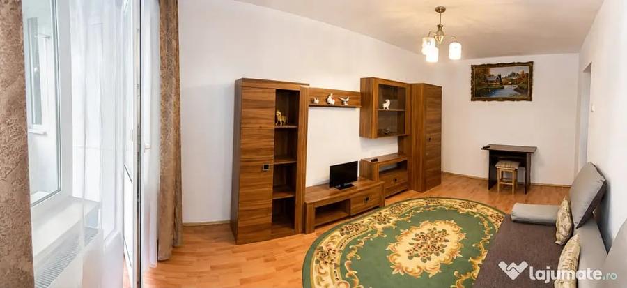 Apartament cu 2 camere decomandat în Hărmanului