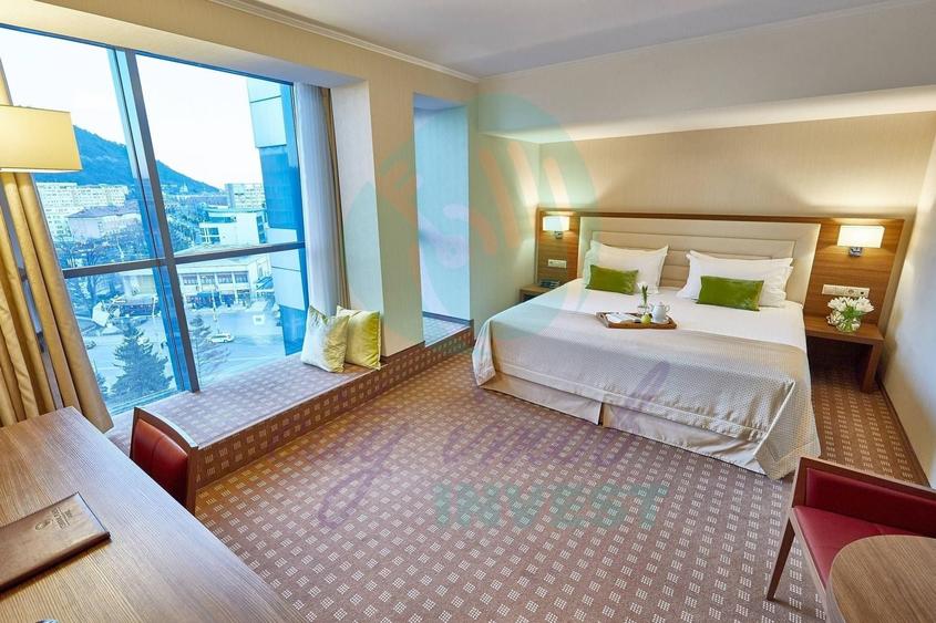 Hotel/Pensiune, de 17,254 mp, în Central