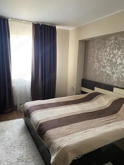 Apartament cu 3 camere decomandat, mobilat în Faleza Nord