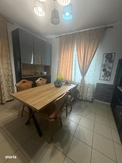 Casă cu 3 camere în Stoicești