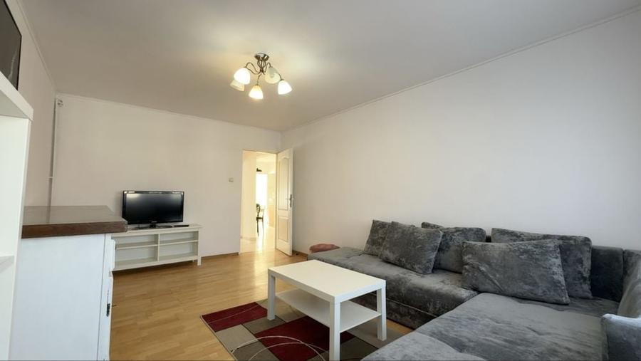Apartament cu 2 camere decomandat în Bucovina
