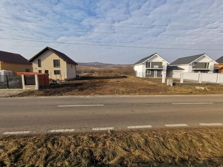 Teren de 750 mp, în Hamba