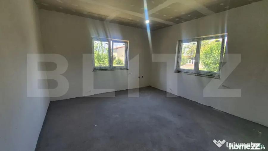 Casă cu 3 camere cu Teren 500 Mp în Lazuri