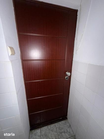Apartament cu 4 camere în Crângași