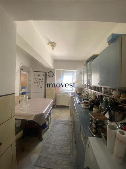 Apartament cu 3 camere decomandat în Micro 16