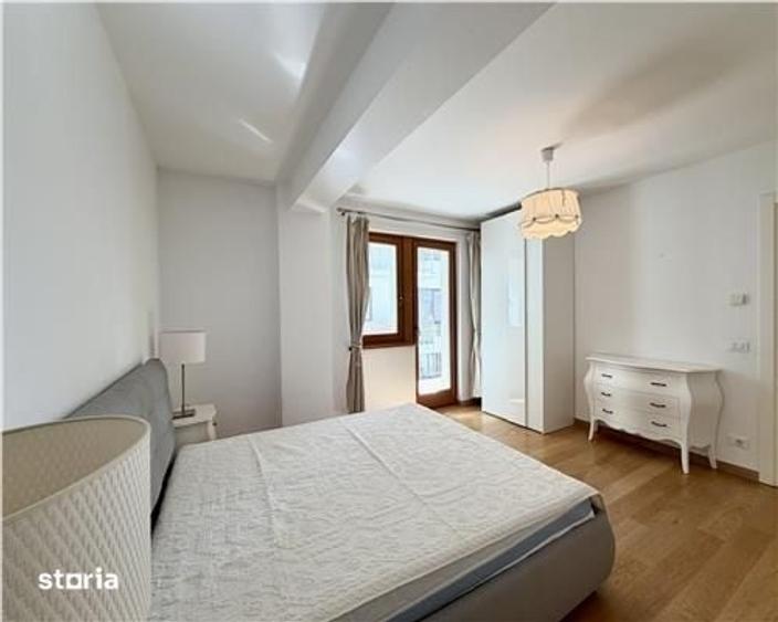 Apartament cu 3 camere în Calea Dumbrăvii