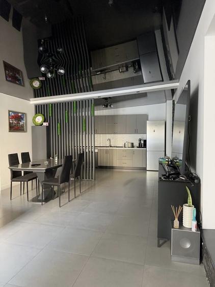 Casă cu 4 camere în Central