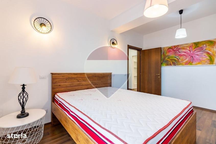 Apartament cu 3 camere semidecomandat în Central