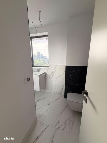 Apartament cu 4 camere în Mihai Bravu