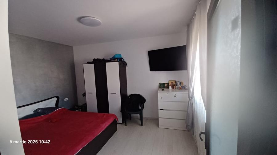 Spațiu comercial, de 380 mp, în Coșereni
