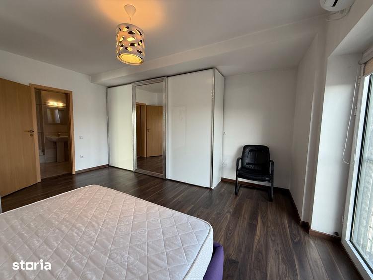 Apartament cu 5 camere în Băneasa