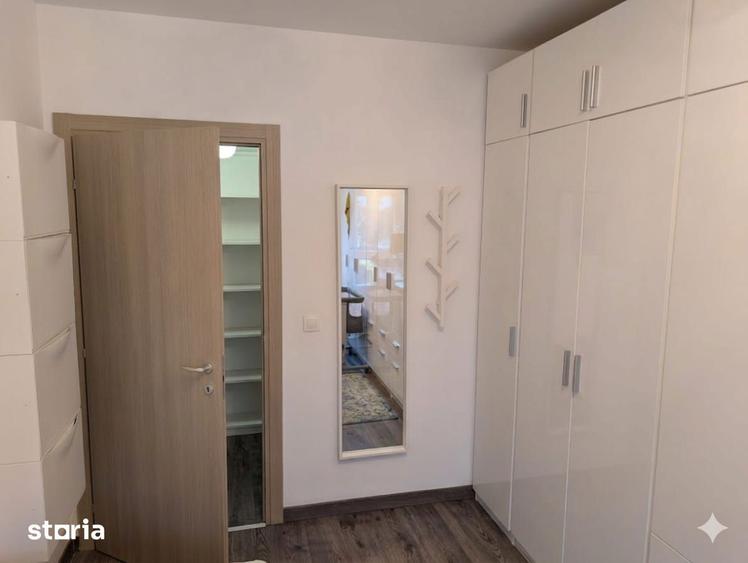 Apartament cu 3 camere, mobilat în Tei