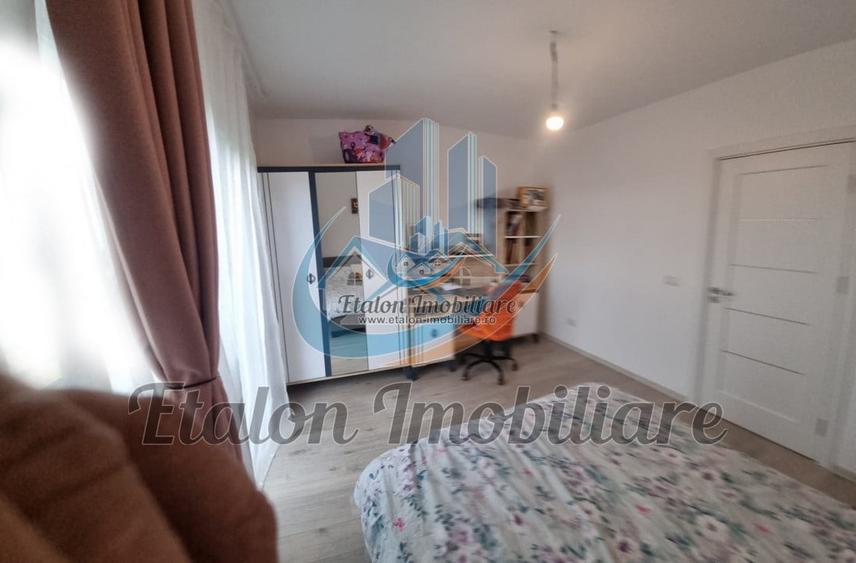 Casă individuală cu 5 camere cu Teren 350 Mp în Periferie