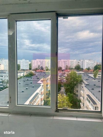 Apartament cu 4 camere decomandat, mobilat în Decebal