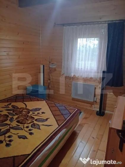 Casă cu 3 camere cu Teren 740 Mp în Central