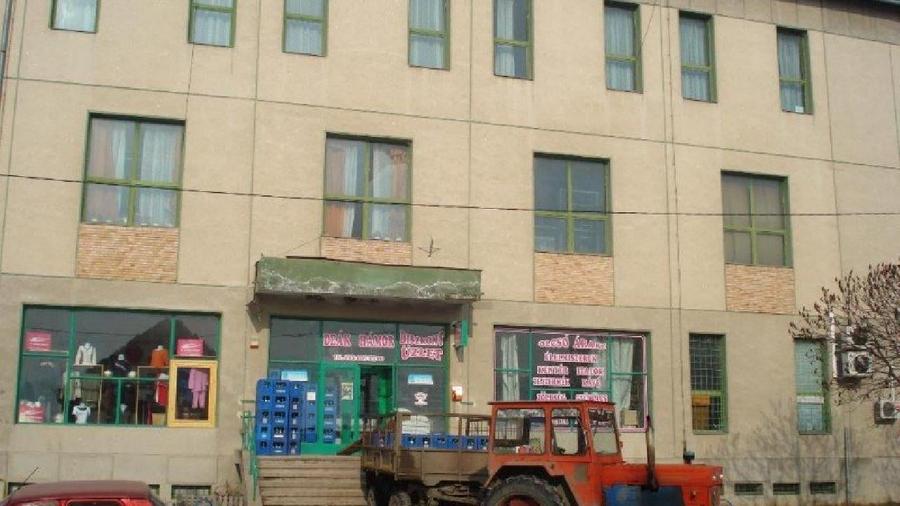 Spațiu comercial, în Central