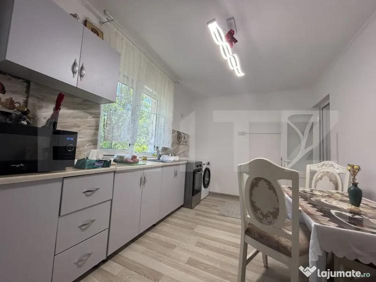 Casă cu 7 camere cu Teren 700 Mp în Mintiu Gherlii