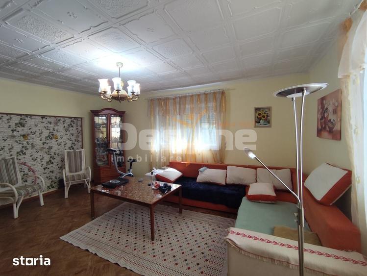 Casă cu 3 camere decomandat cu Teren 4000 Mp în Drajna