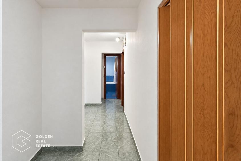 Apartament cu 3 camere decomandat în Alfa