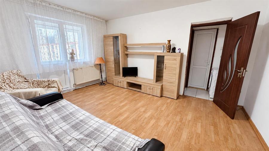 Apartament cu 2 camere semidecomandat, mobilat în Griviței