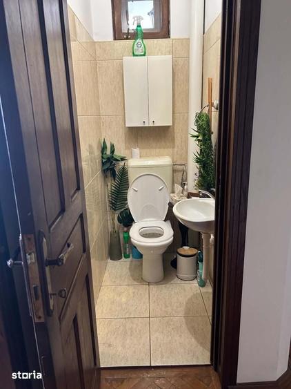 Apartament cu 5 camere în Centrul Civic