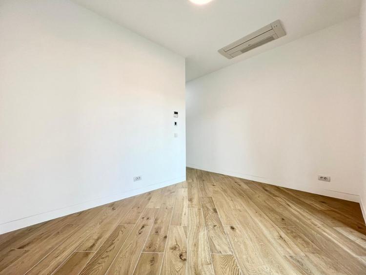 Apartament cu 4 camere, mobilat în Dacia