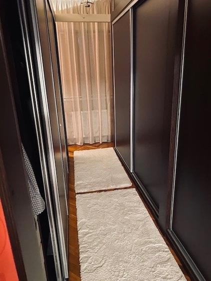 Casă individuală cu 11 camere cu Canalizare în Chișoda