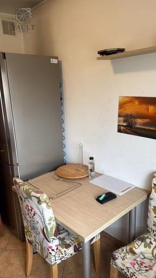 Apartament cu 2 camere semidecomandat, mobilat în Iancului