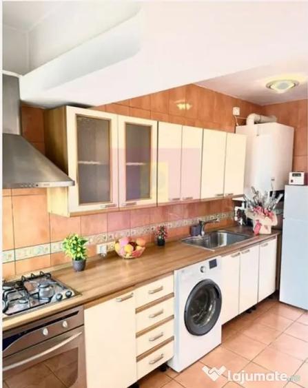 Apartament cu 4 camere decomandat în Unirii