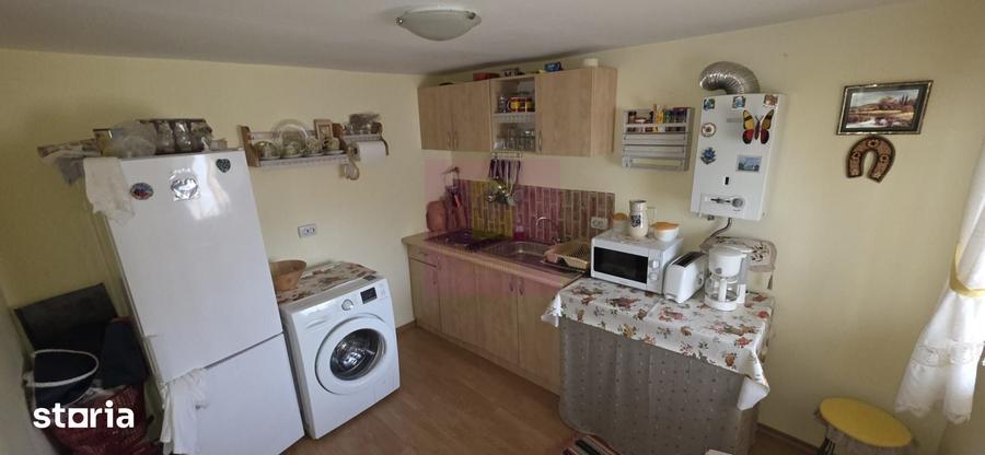 Casă cu 3 camere cu Teren 340 Mp în Poiana