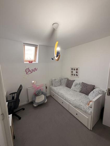 Apartament cu 3 camere semidecomandat în Lipovei