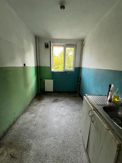 Apartament cu 2 camere semidecomandat în Iancului