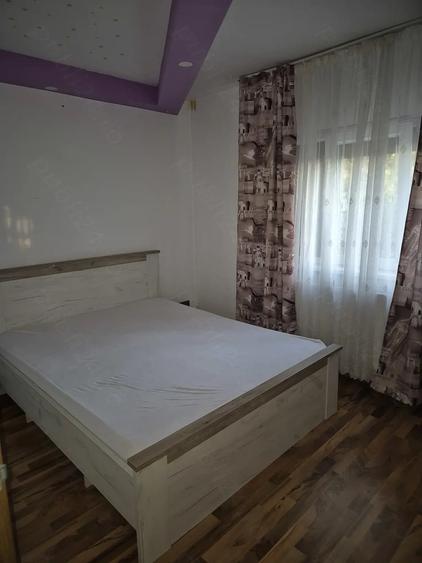 Apartament cu 2 camere semidecomandat în Broșteni
