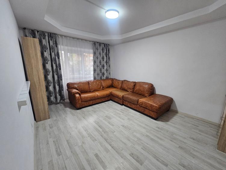 Apartament cu 3 camere decomandat, mobilat în Păcurari