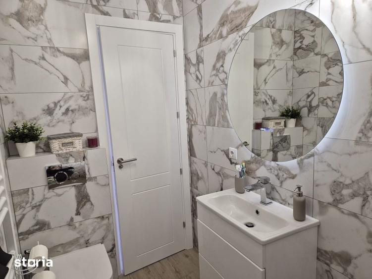 Apartament cu 2 camere decomandat în Ultracentral