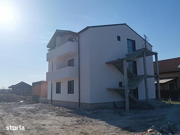 Apartament cu 2 camere decomandat în 7 Noiembrie