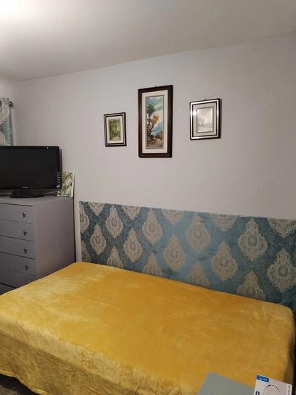 Casă cu 4 camere cu Teren 3415 Mp în Comarna