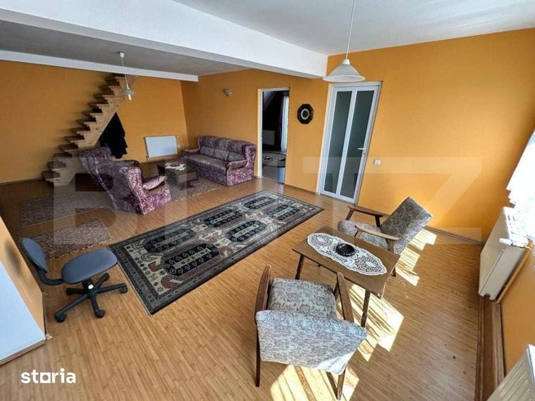 Casă cu 5 camere cu Teren 241 Mp în Central