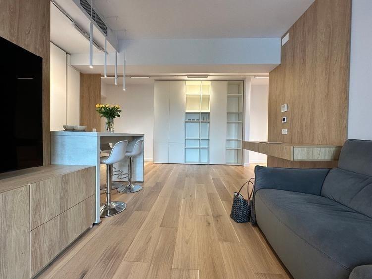 Apartament cu 2 camere semidecomandat, mobilat în Străulești