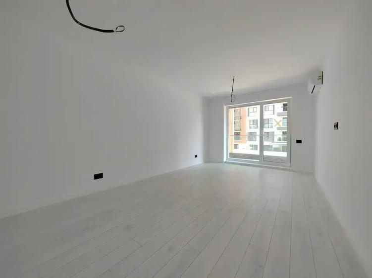 Apartament cu 3 camere decomandat în Theodor Pallady
