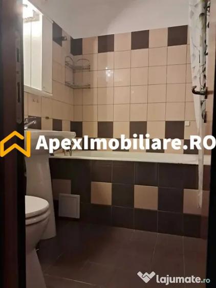 Apartament cu 3 camere decomandat, mobilat în Eroii Revoluției