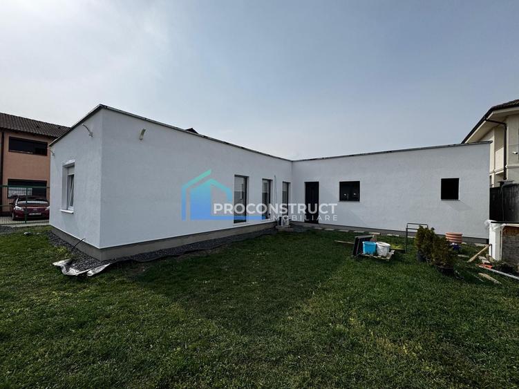 Duplex cu 4 camere cu Canalizare în Dumbrăvița