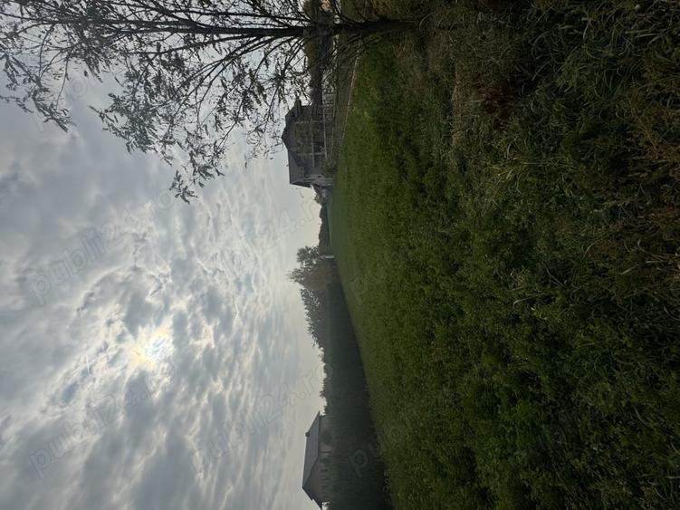 Teren de 2500 mp, în Mălăiești