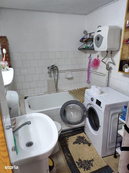 Casă cu 4 camere cu Teren 1500 Mp în Șotrile