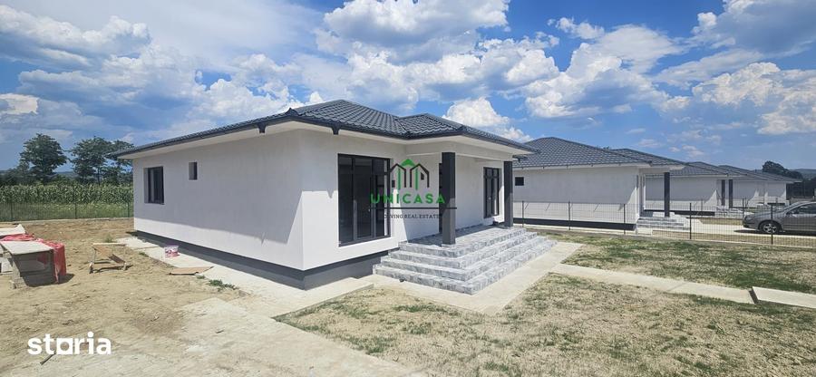 Casă cu 3 camere cu Teren 800 Mp în Bujoreni