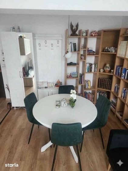 Apartament cu 2 camere decomandat, mobilat în Central