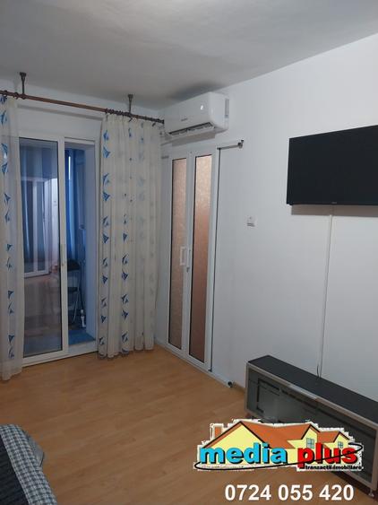 Garsonieră semidecomandată în